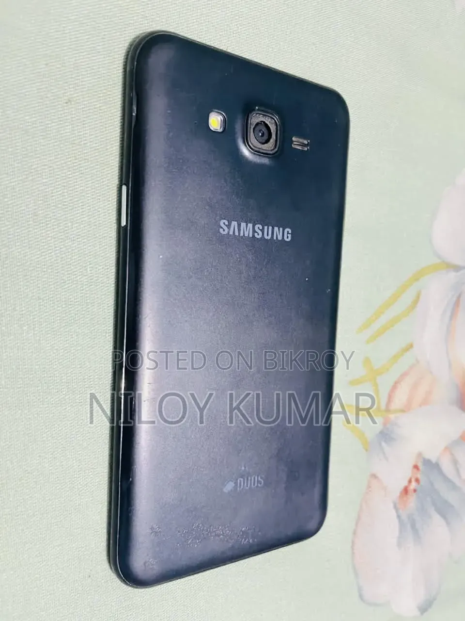 Samsung Galaxy J7 16 GB Black