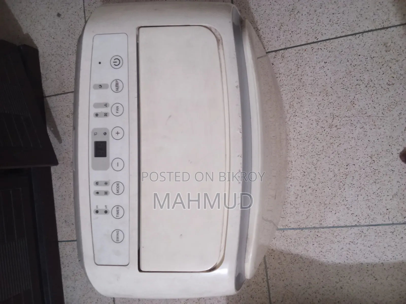 Midea Moving AC