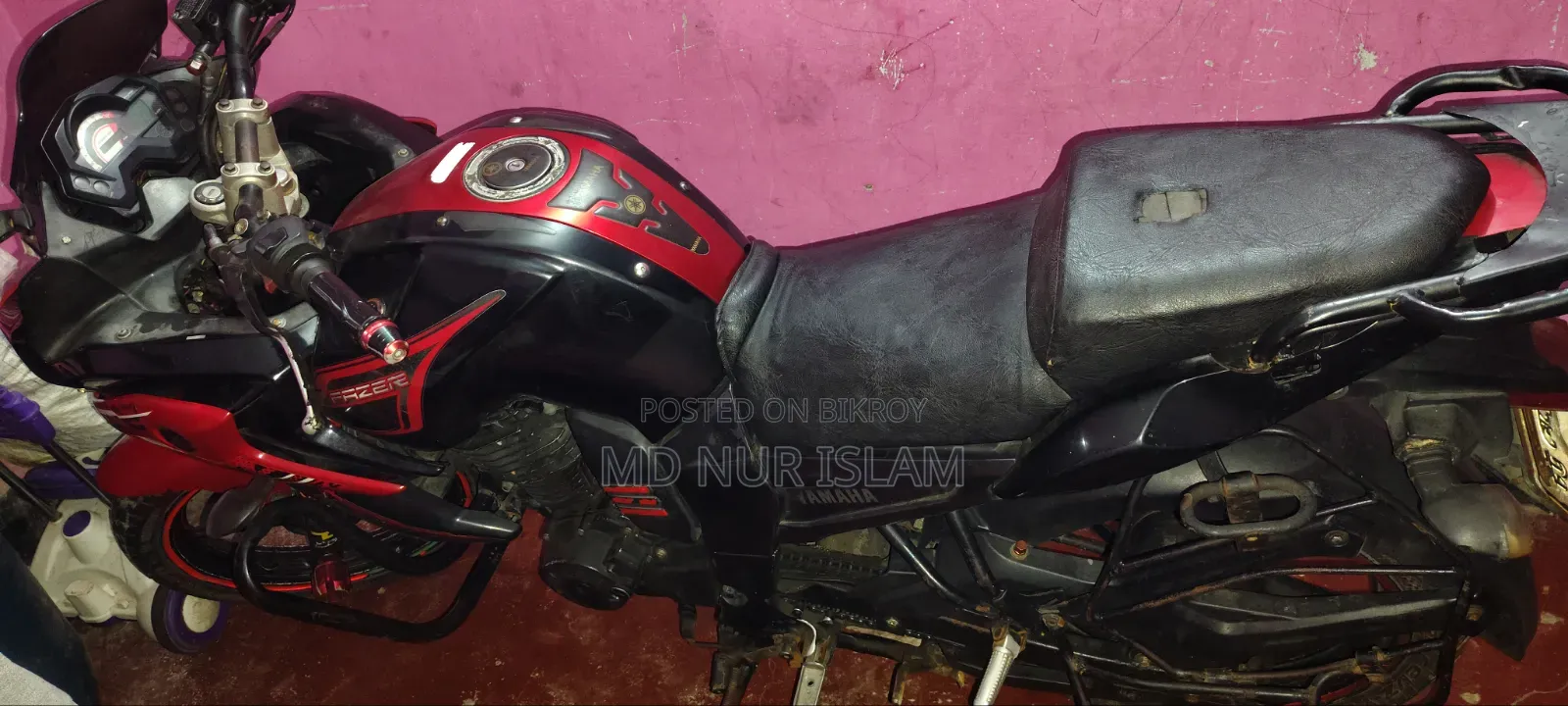 ইয়ামাহা ফেজার ভি১ ২০১৩ কালো