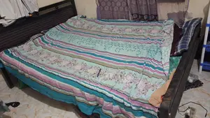 স্টিল ডাবল বেড বিক্রয়ের জন্য (শোয়ার বিছানা)