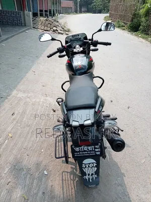 বাজাজ পালসার ১৫০ ২০২৪ অরেঞ্জ