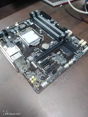Gigabyte GA-B85M-DS3H Motherboard