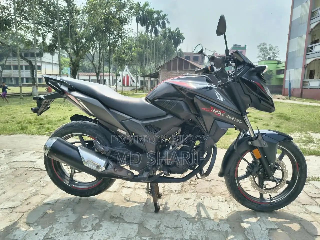 হোন্ডা এক্স-ব্লেড ১৬০ ২০২২ কালো