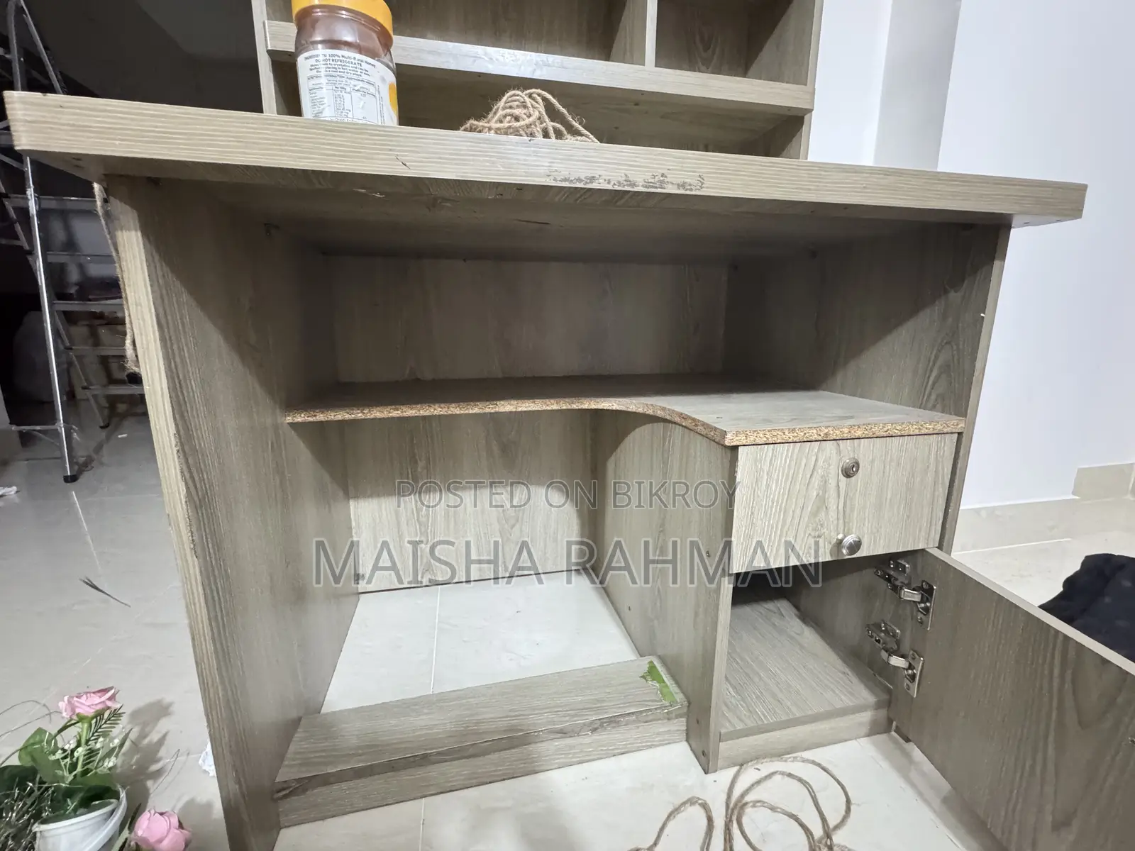 Study Table With Bookshelf – Good Condition