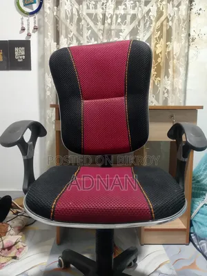 কম্পিউটার টেবিল চেয়ার