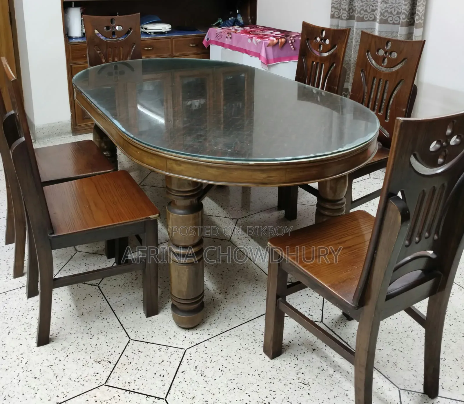 ৬ সিটের ডাইনিং টেবিল