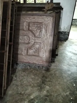 একদম নতুন ৯ টি স্টিল দরজা এবং ৮টি লোহার জানালা