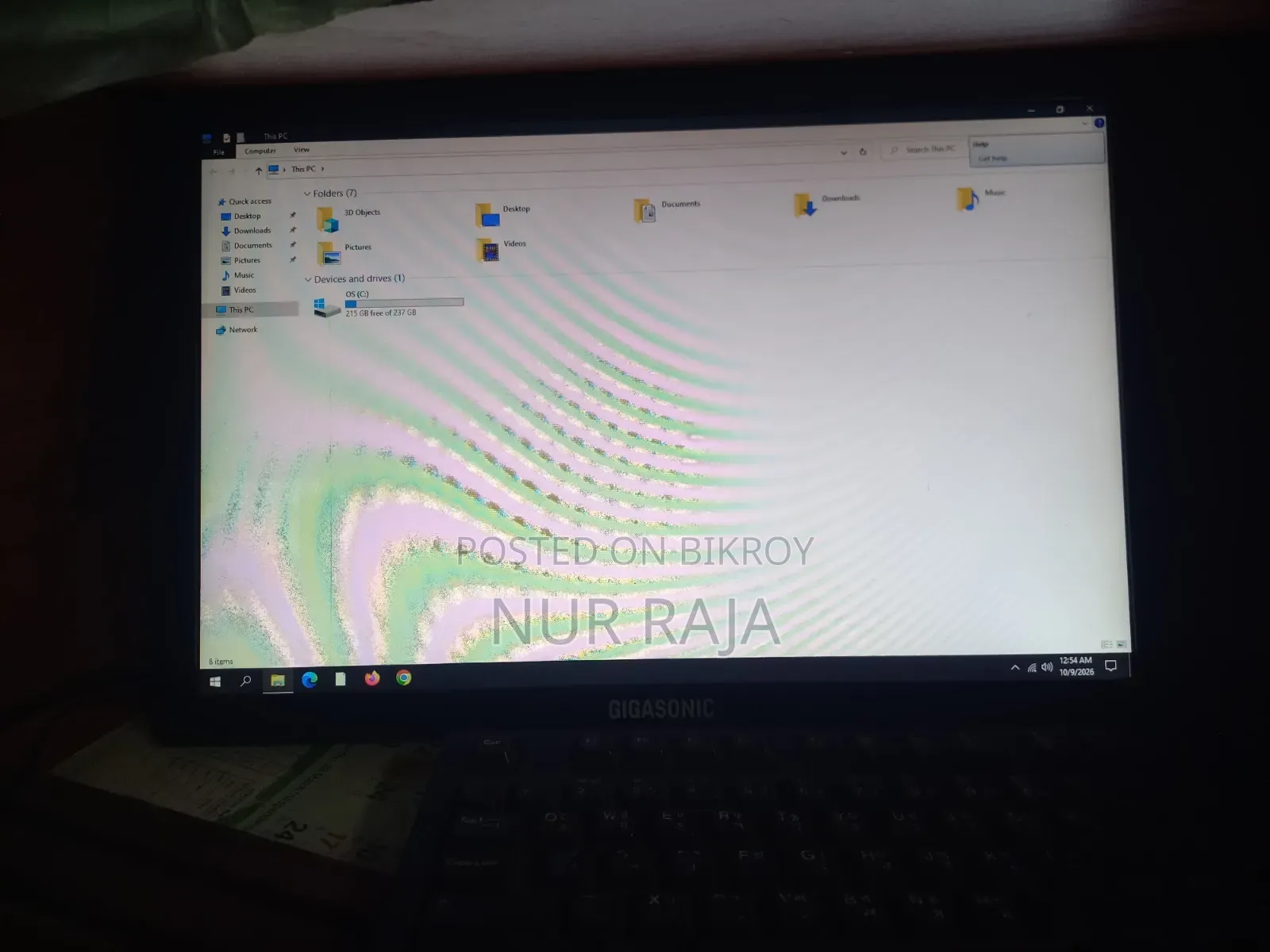 Urgent money needed, comes with box, no bargaining, fixed price
