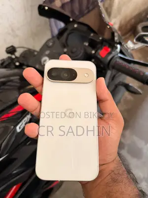 গুগল পিক্সেল ৯ ২৫৬ জিবি হোয়াইট
