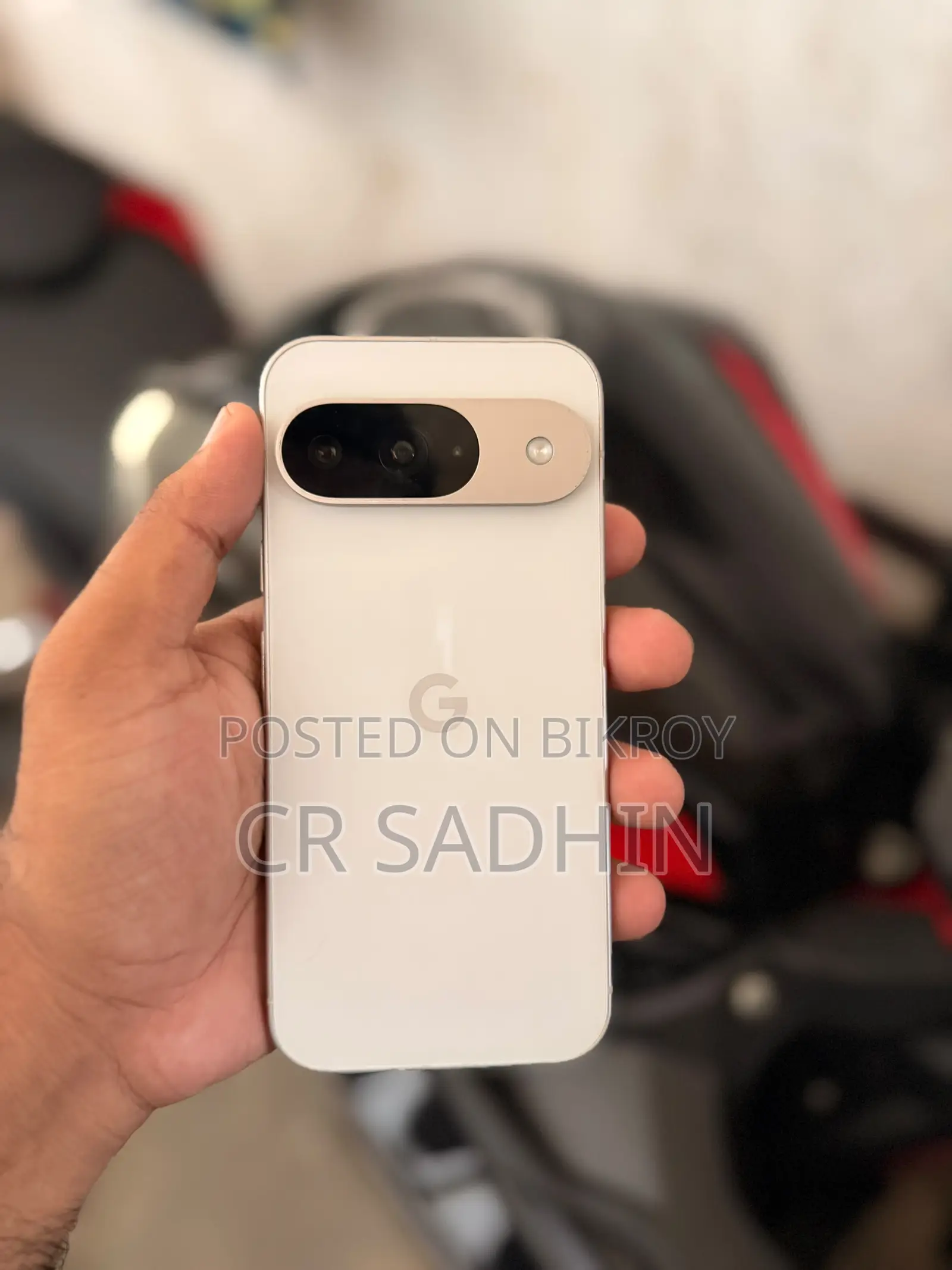গুগল পিক্সেল ৯ ২৫৬ জিবি হোয়াইট
