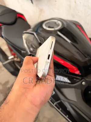 গুগল পিক্সেল ৯ ২৫৬ জিবি হোয়াইট