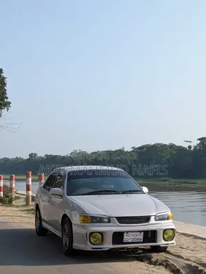 টয়োটা করোল্লা অটোমেটিক ১৯৯৫ রূপালী