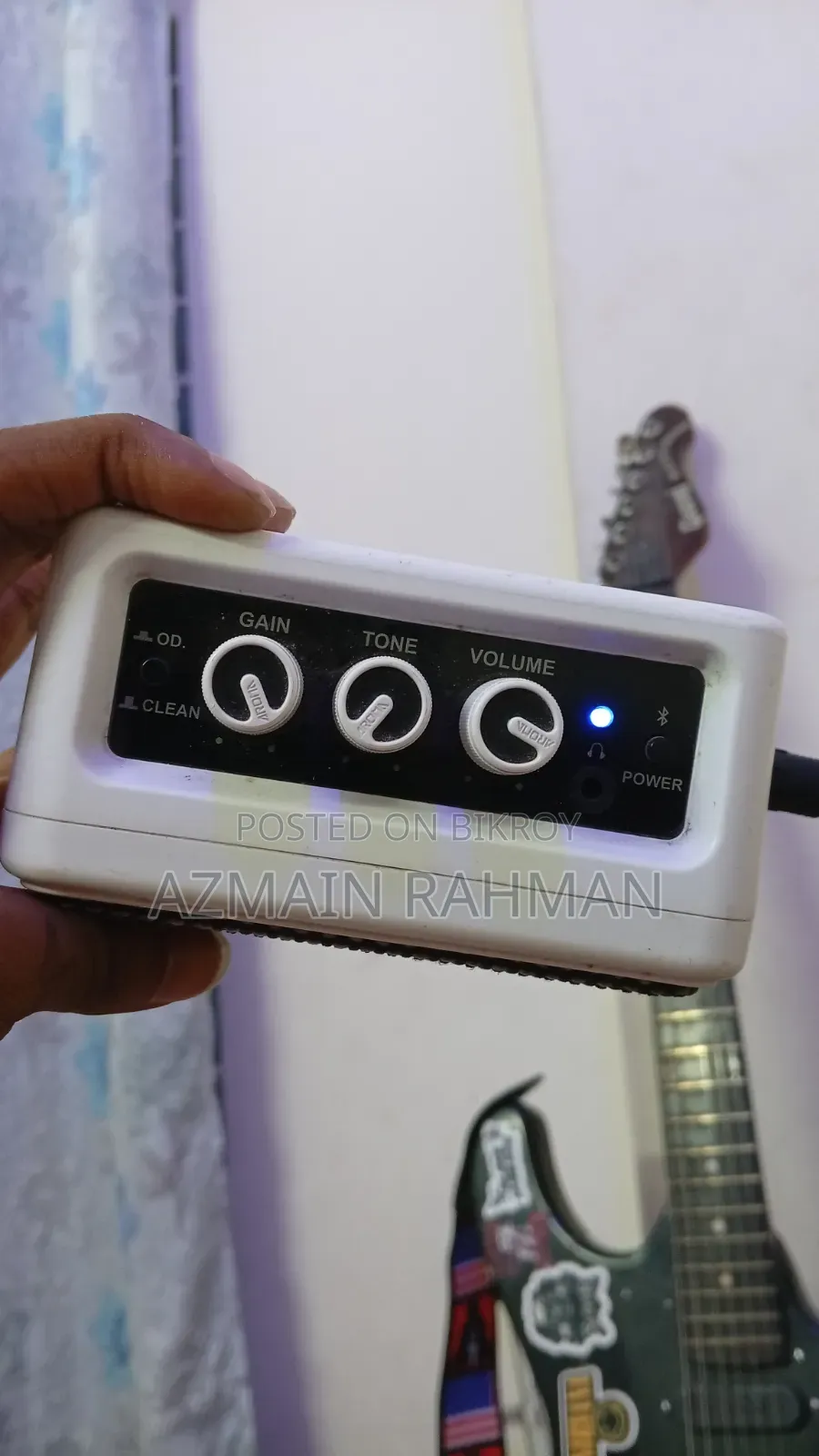 Givson Blue Diamond With Amplifier and Accessories
