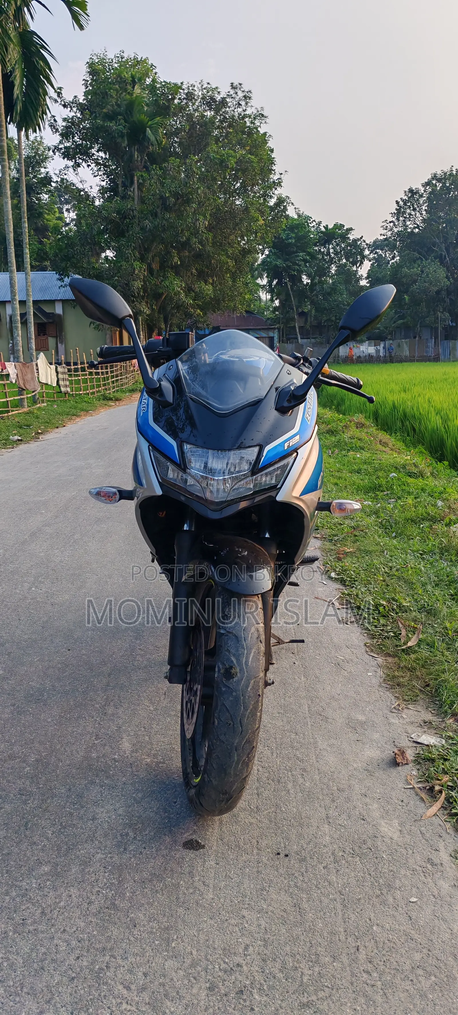 সুজুকি জিক্সার এসএফ ২০২৪ নীল