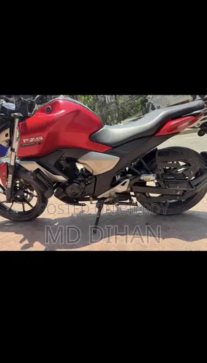 ইয়ামাহা এফজেডএস ভি৩ ২০২২ রেড