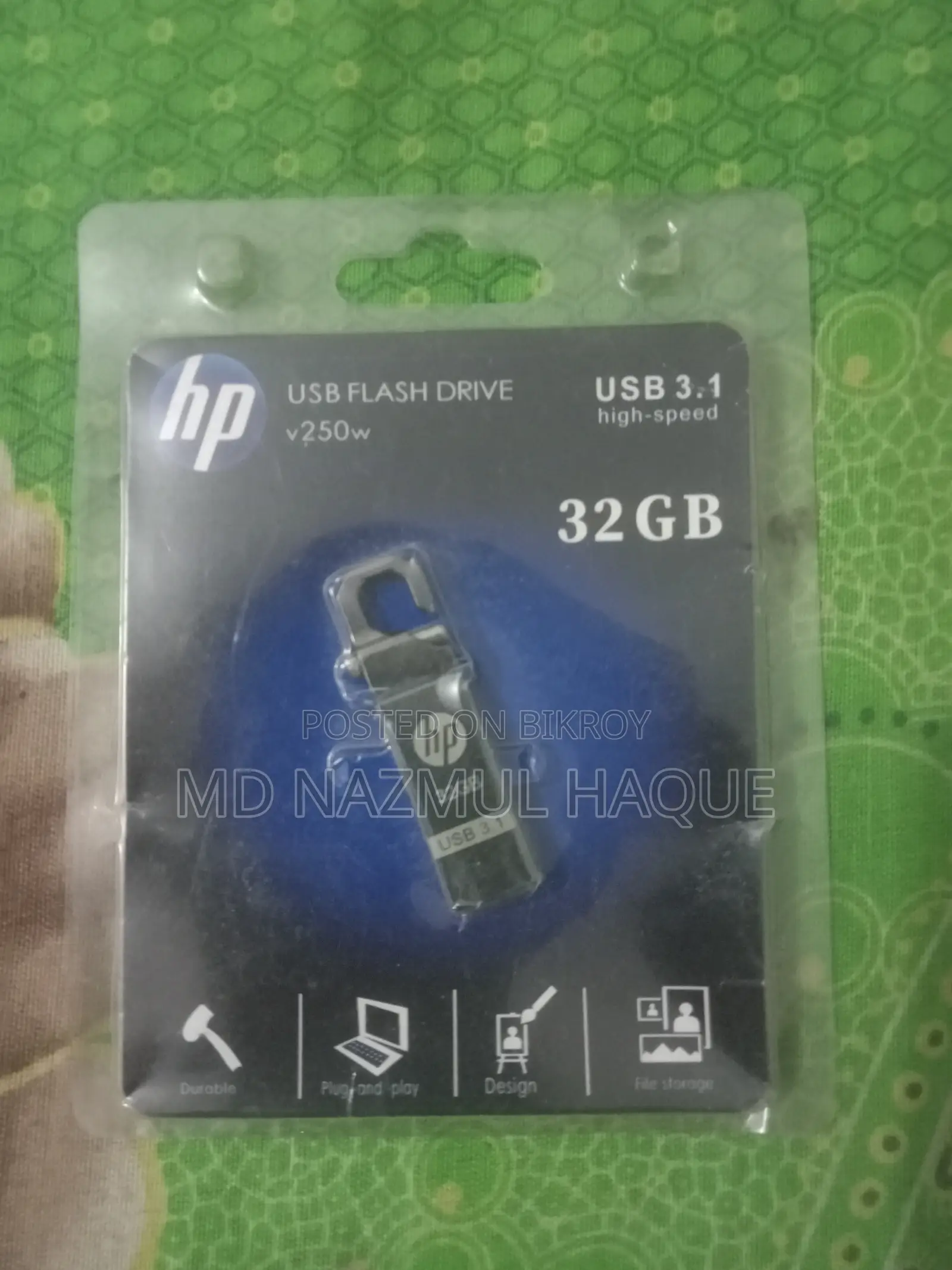HP 32 GB Pen Drive