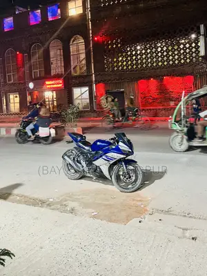 Yamaha R1 2018 Blue