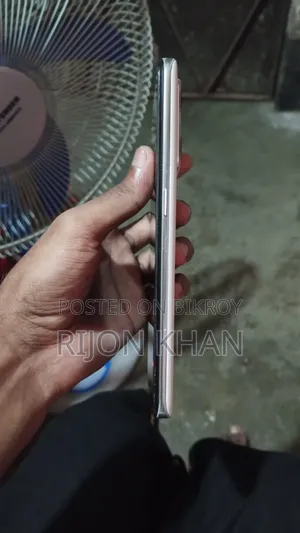 রিয়েলমি জিটি২ ১২৮ জিবি হোয়াইট