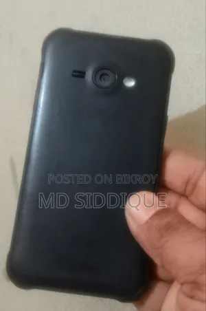 স্যামসাং গ্যালাক্সি জে১ এস ৪ জিবি কালো