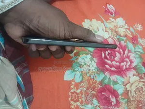 Vivo Y29 128 GB