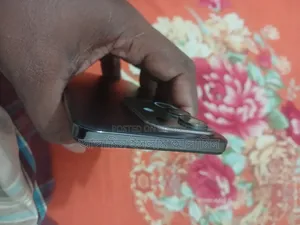Vivo Y29 128 GB