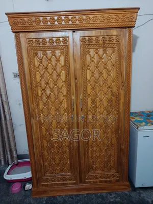 চিটাগং সেগুন কাঠের আলমারি