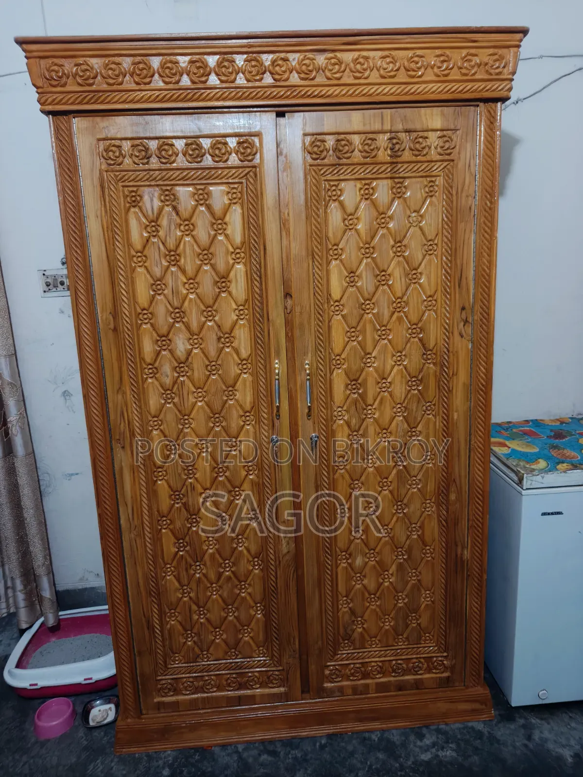 চিটাগং সেগুন কাঠের আলমারি