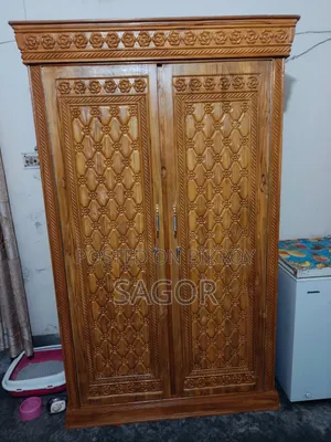 চিটাগং সেগুন কাঠের আলমারি
