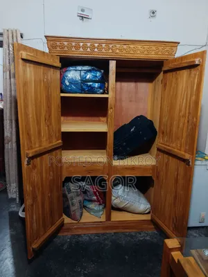 চিটাগং সেগুন কাঠের আলমারি