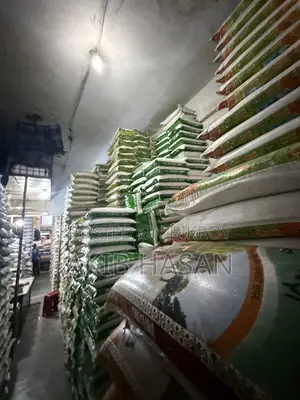 Shop available for rent for wholesale rice business in Mohammadpur Krishi Market