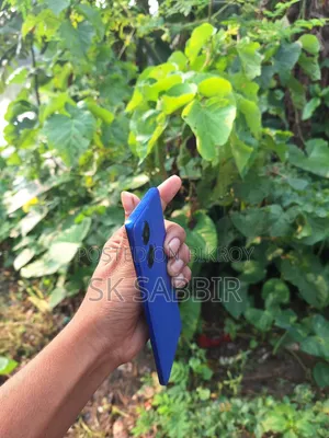 মোটর চলা মোটো জি৮৫ ১২৮ জিবি নীল