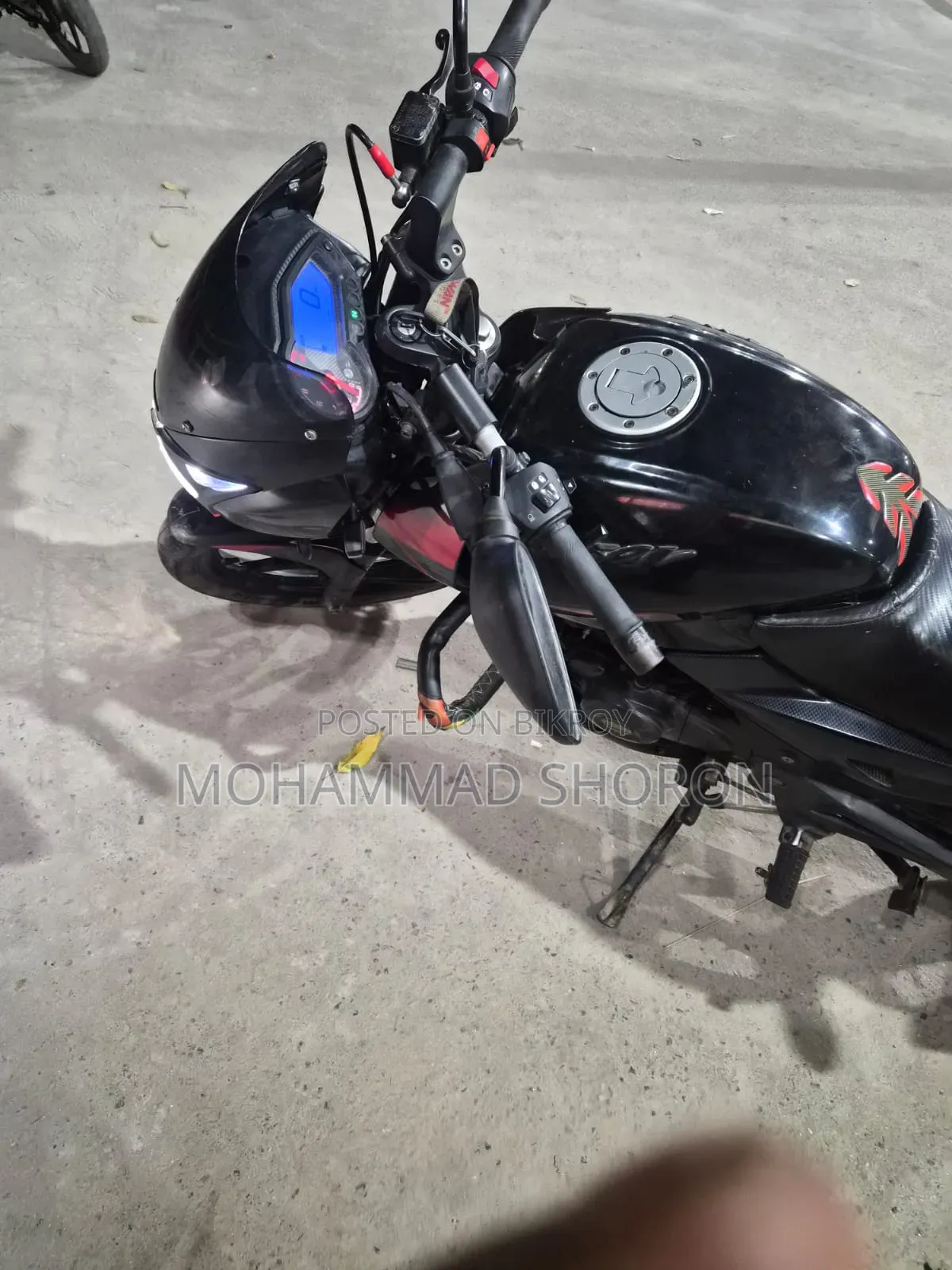 বাজাজ পালসার ১৫০ ২০২১ কালো
