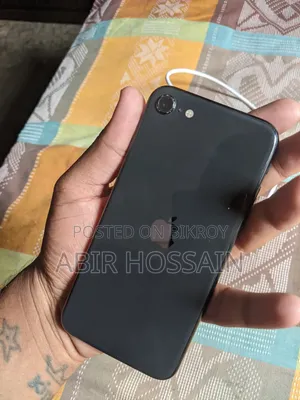 অ্যাপল আইফোন এসই (২০২০) ৬৪ জিবি কালো