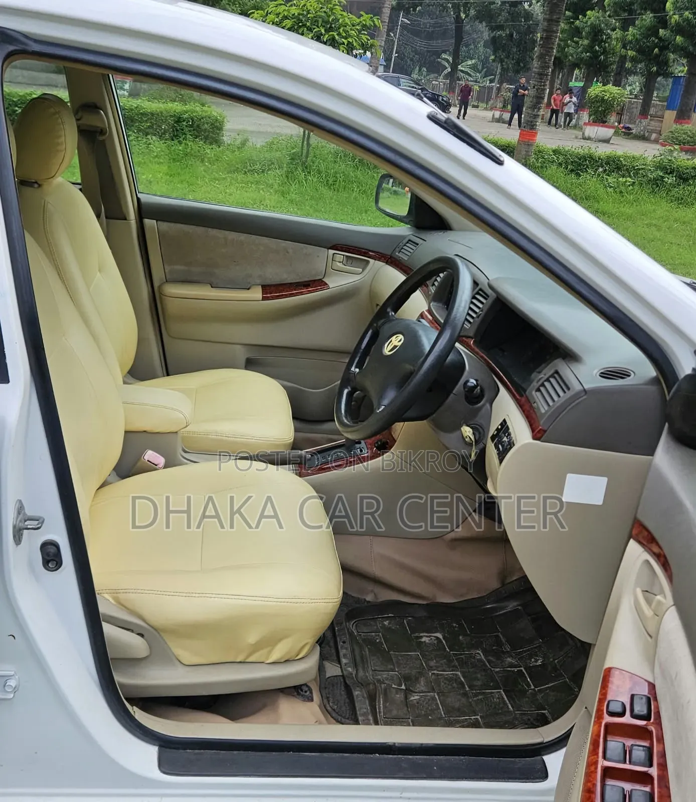Toyota Corolla Sedan 2005 White