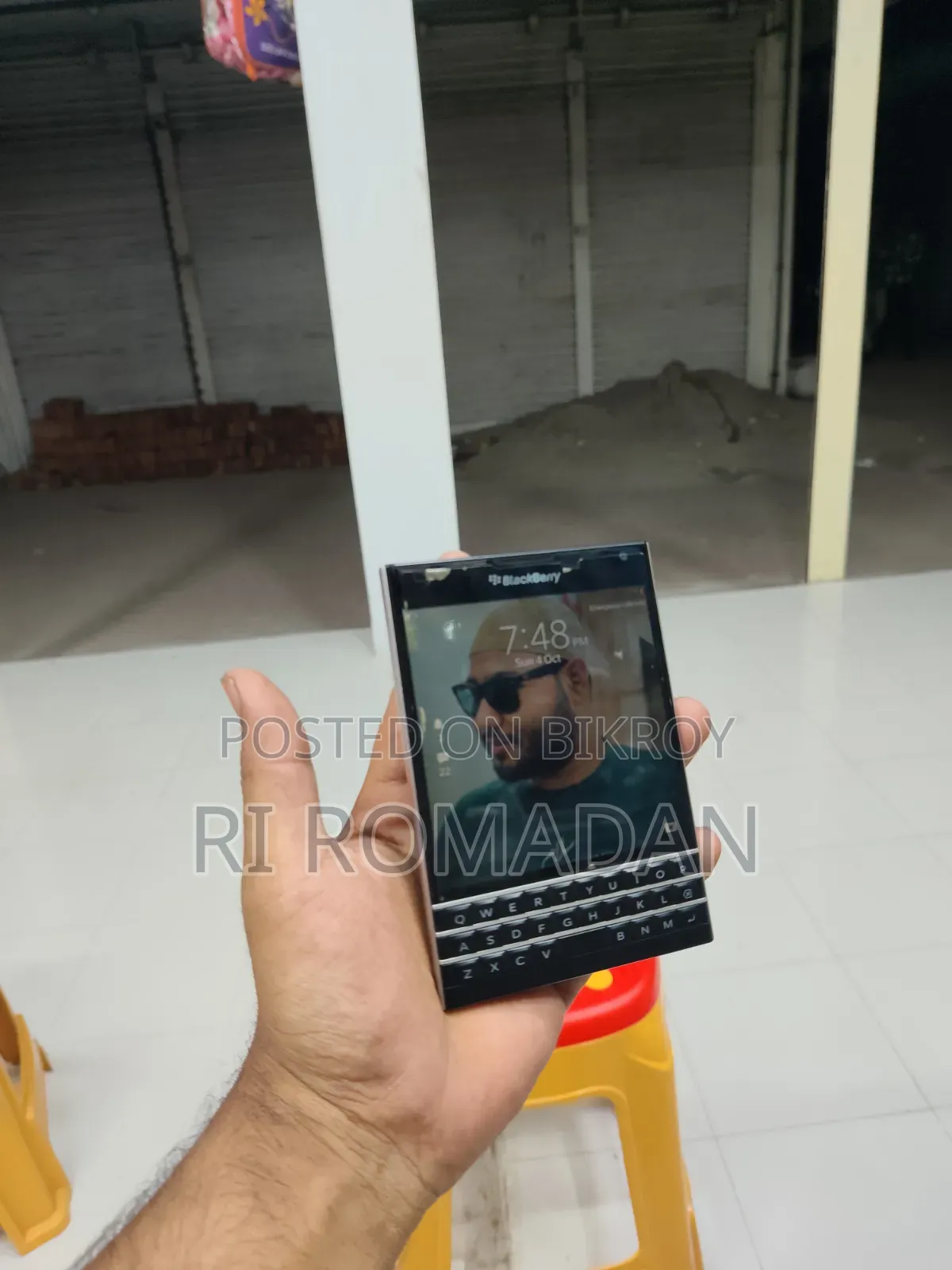 ব্ল্যাকবেরি পাসপোর্ট ৩২ জিবি কালো
