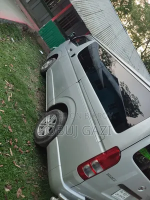 Toyota HiAce 2021 Silver