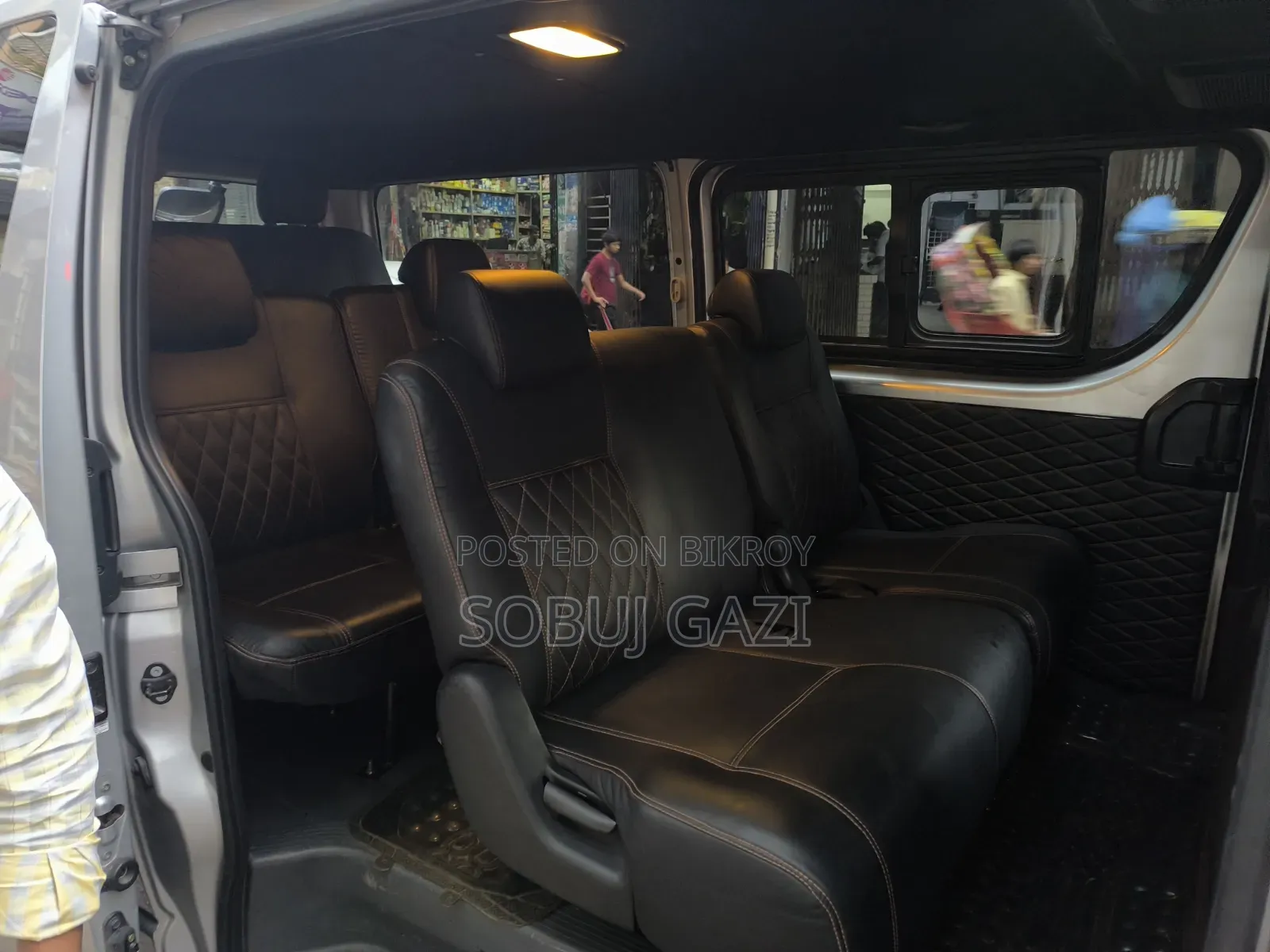 Toyota HiAce 2021 Silver