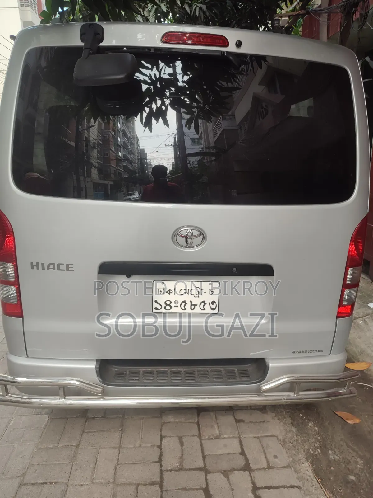 Toyota HiAce 2021 Silver