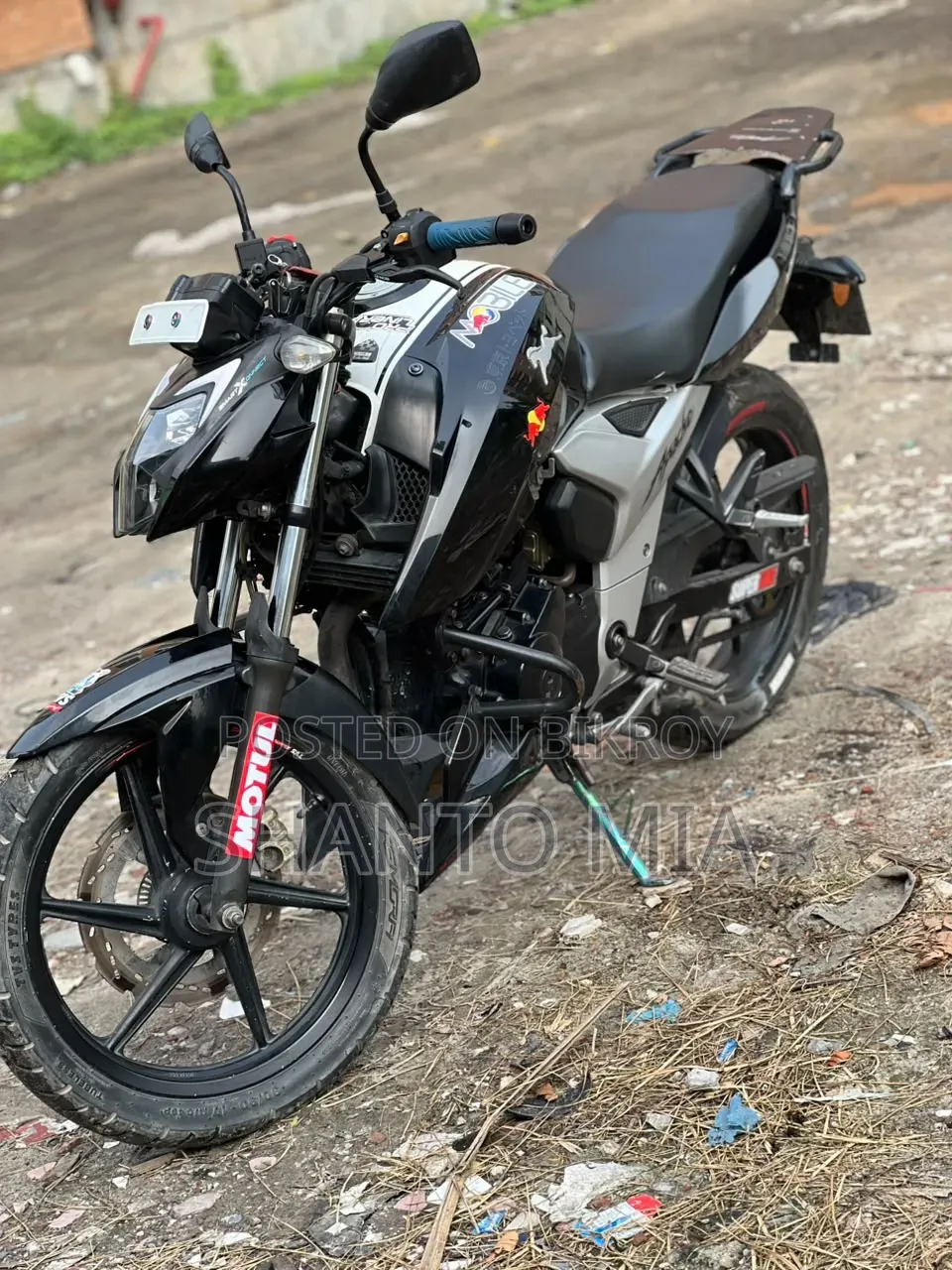 TVS Apache RTR 160 4V Fi 2021 Black