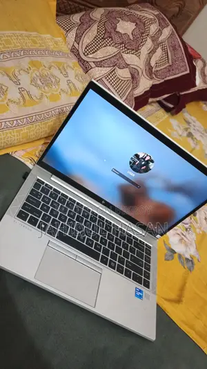Laptop HP EliteBook 840 G8 16GB Intel Core i5 SSHD+SSD 1T