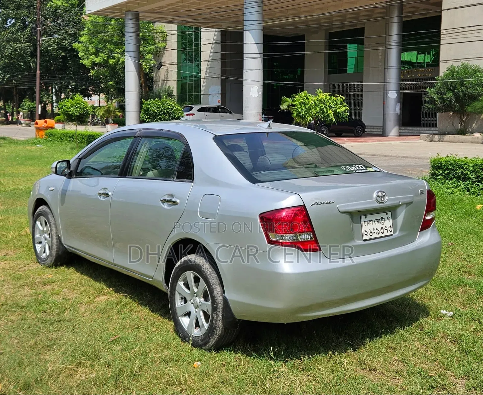 টয়োটা এক্সিও ১.৫ জি ২ডব্লিউডি ২০১১ সিলভার