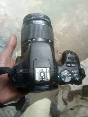 Canon 200d Camera