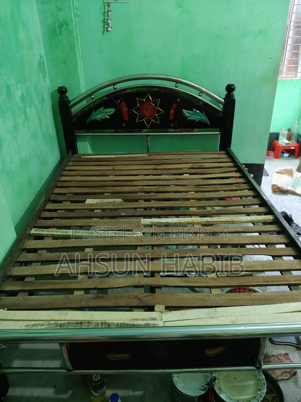 ব্যবহৃত স্টিল খাট