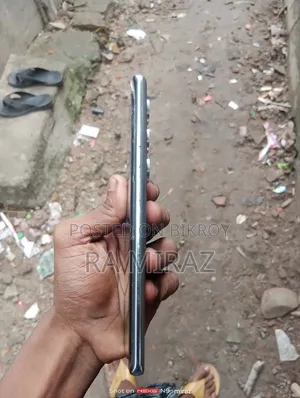 Tecno Camon 40 Pro 4G 256 GB Silver