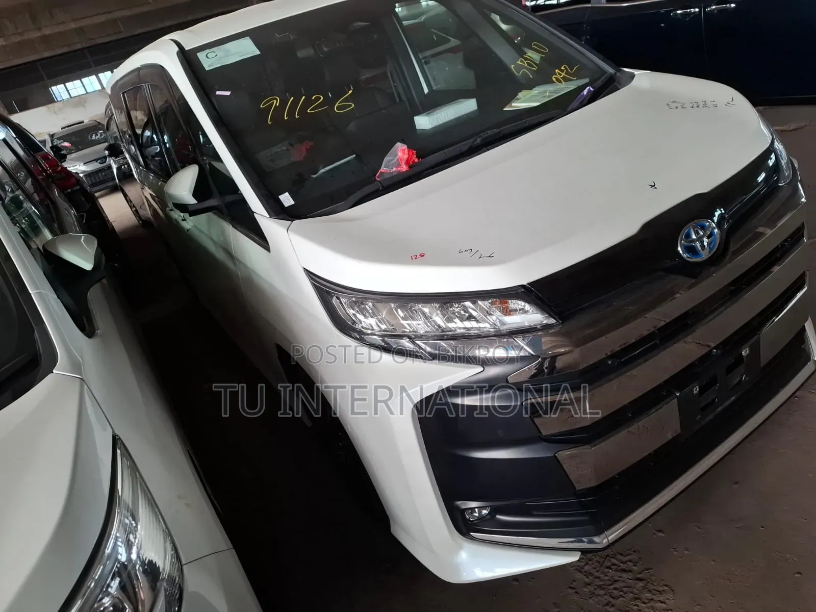 Toyota Noah 2022 Pearl