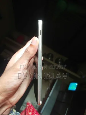 Samsung Galaxy J8 64 GB Gold