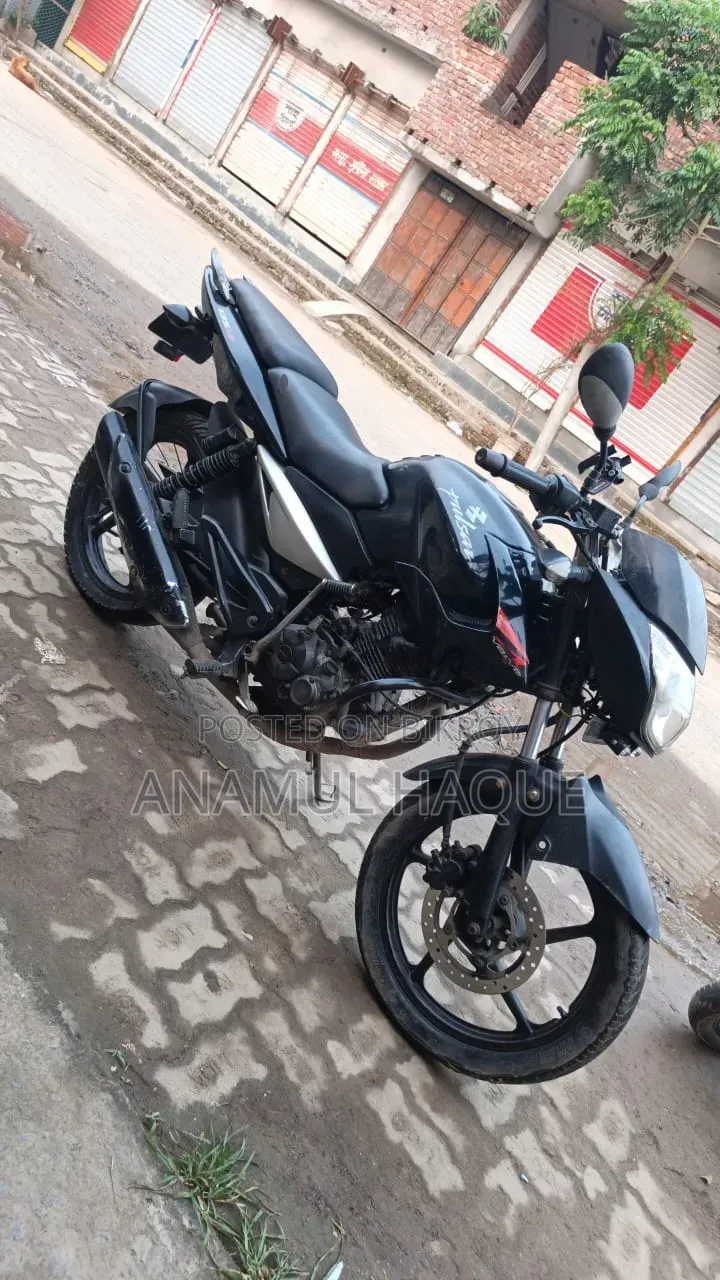 Bajaj Pulsar 135 LS 2009 Black