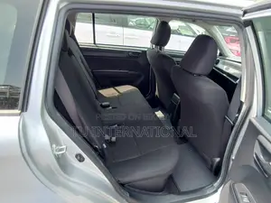 Toyota Corolla Fielder 2018 Silver