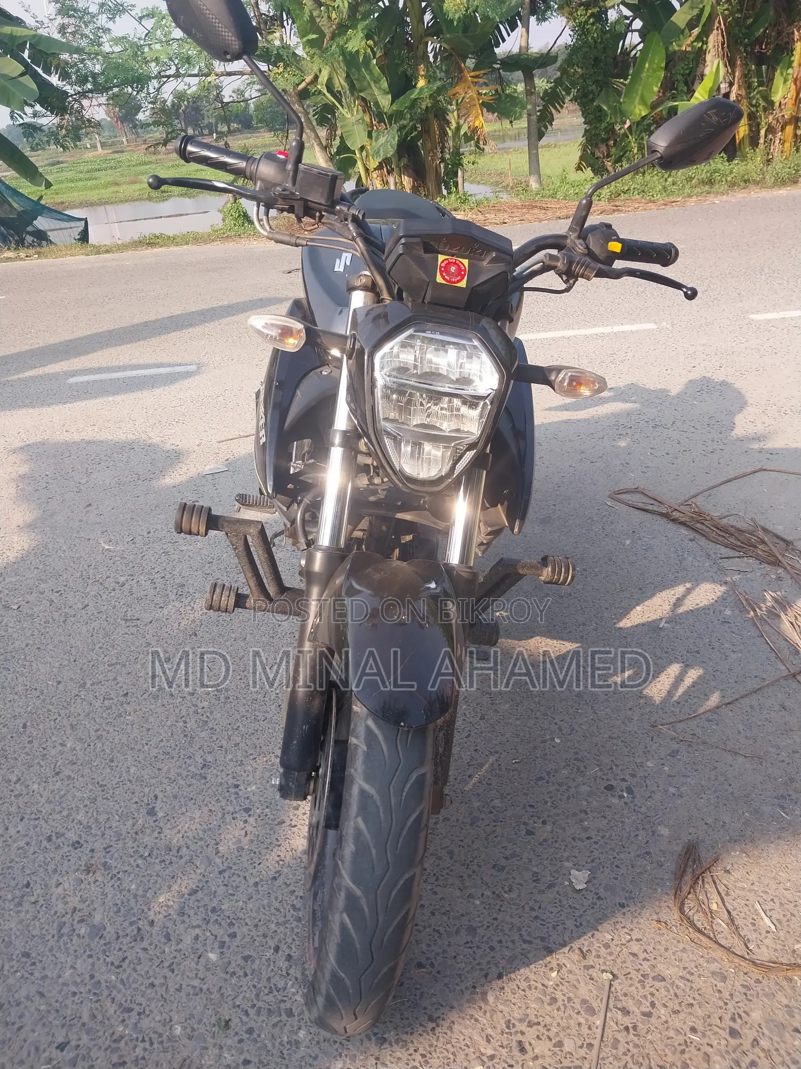 সুজুকি ২০২৩ ব্ল্যাক