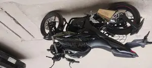 সুজুকি ২০২৩ ব্ল্যাক